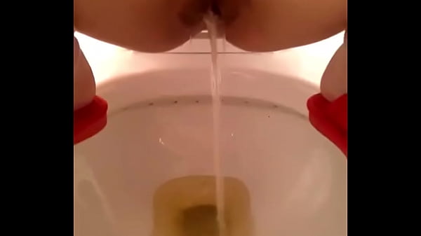 Chinese wife urethra pissing peeing pee m.