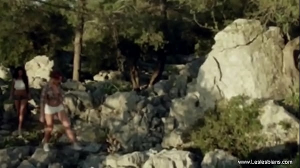 European Lovers In Lesbian Action